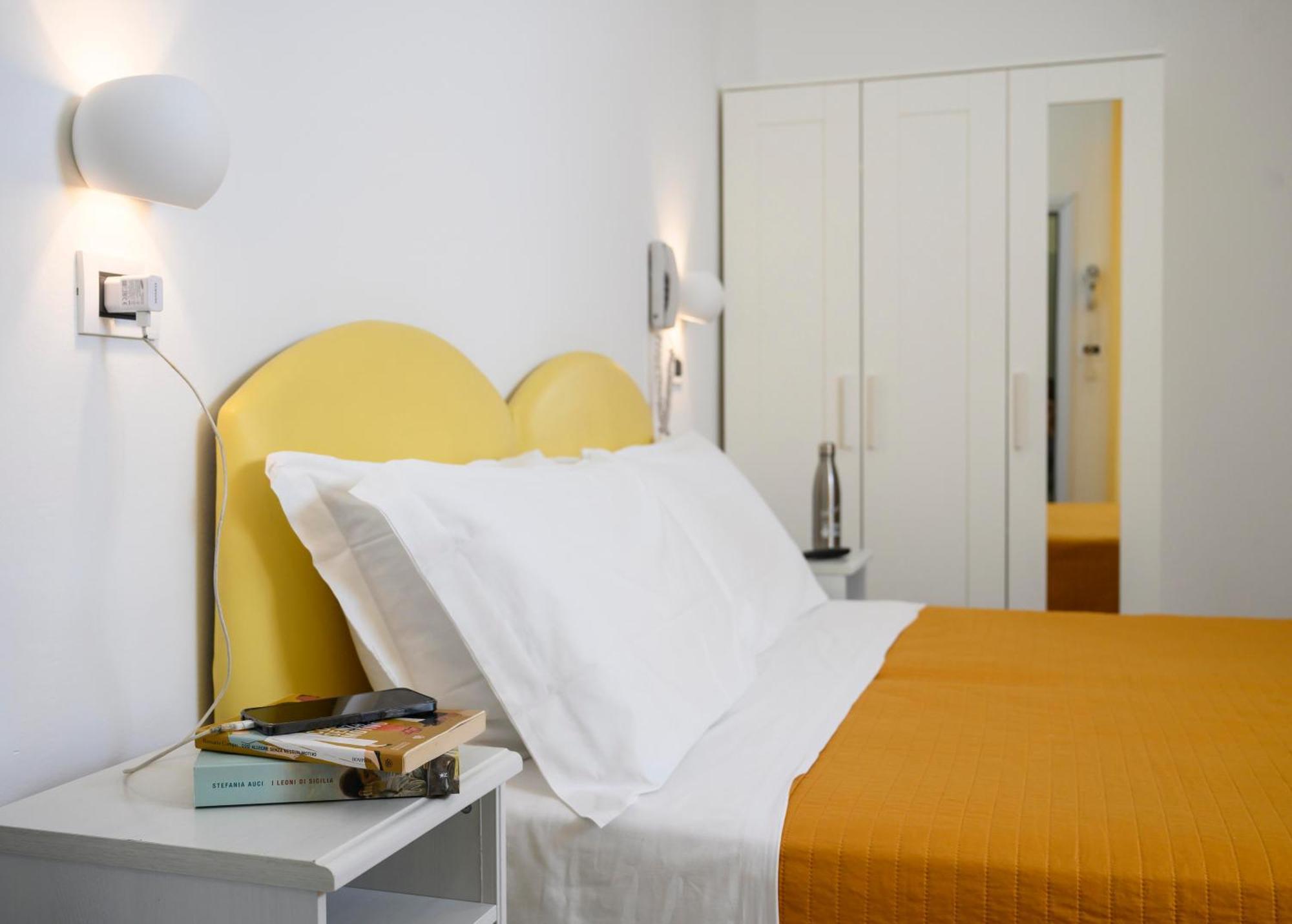 Hotel St. Moritz Rimini Exteriör bild