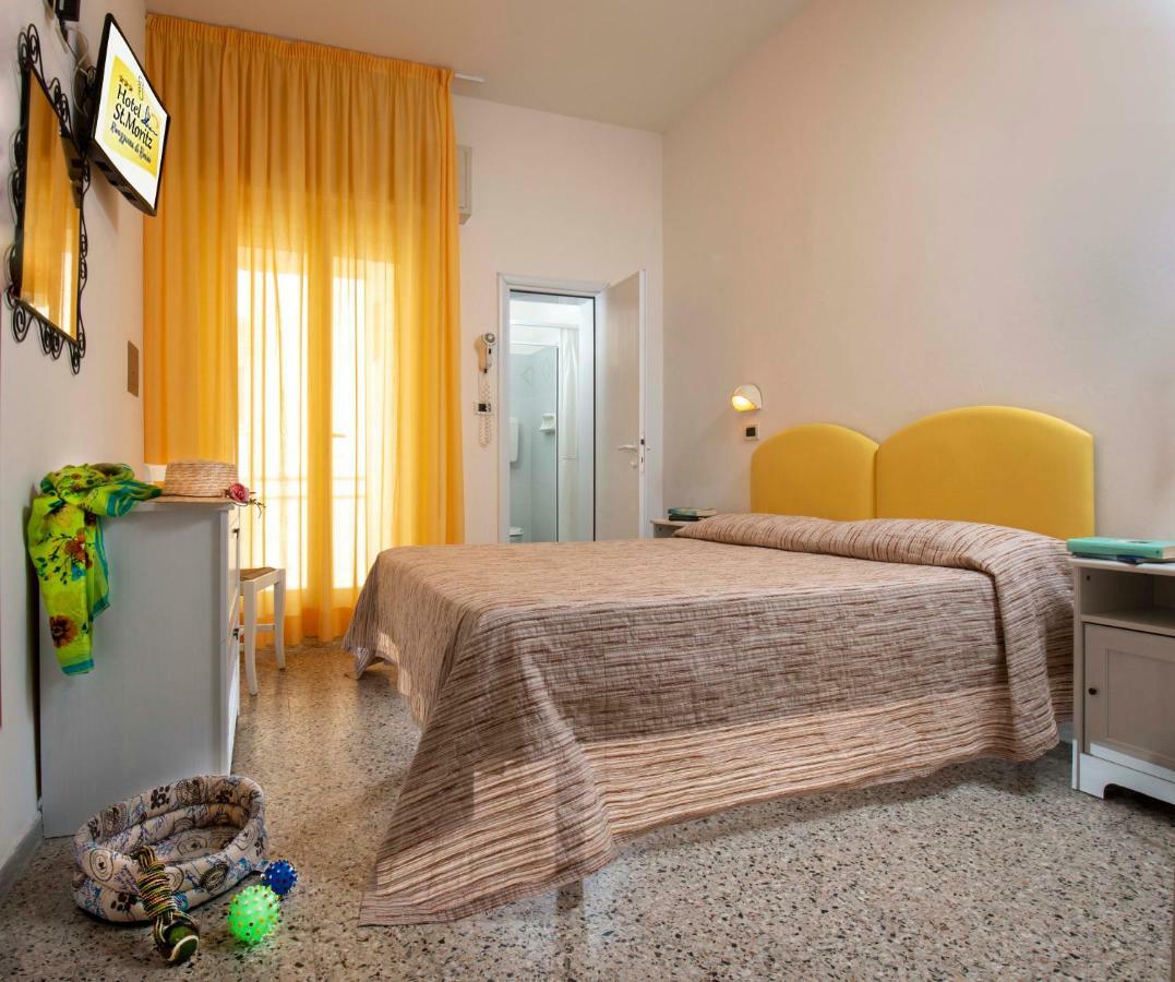 Hotel St. Moritz Rimini Exteriör bild